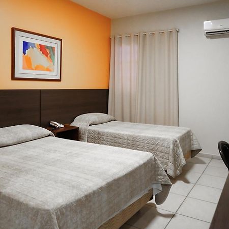 Attie Park Hotel Uberlândia エクステリア 写真