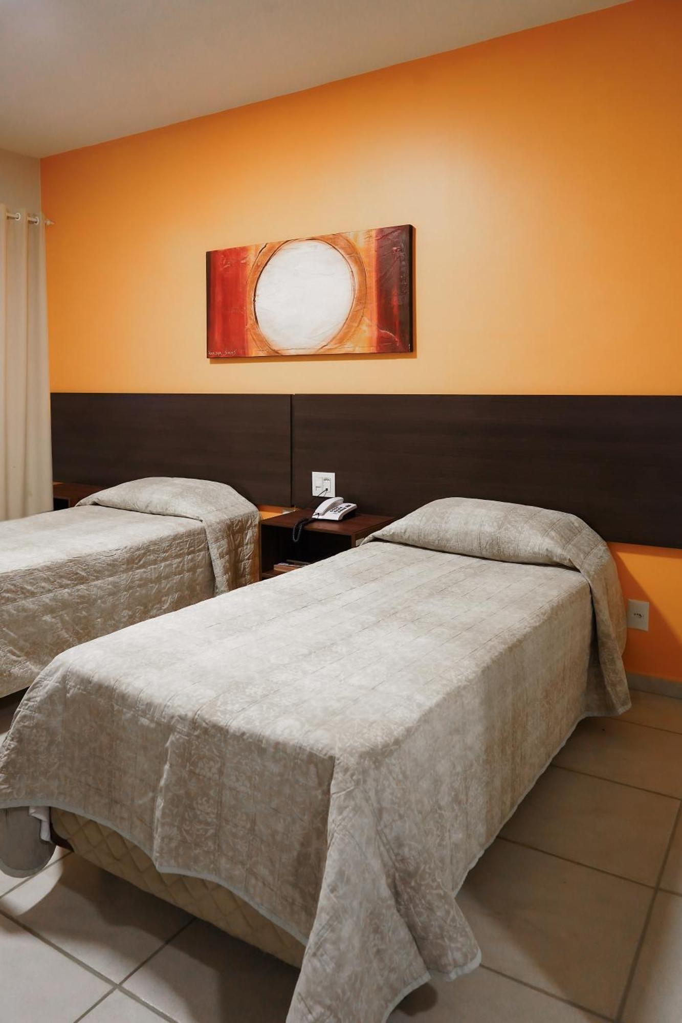 Attie Park Hotel Uberlândia エクステリア 写真